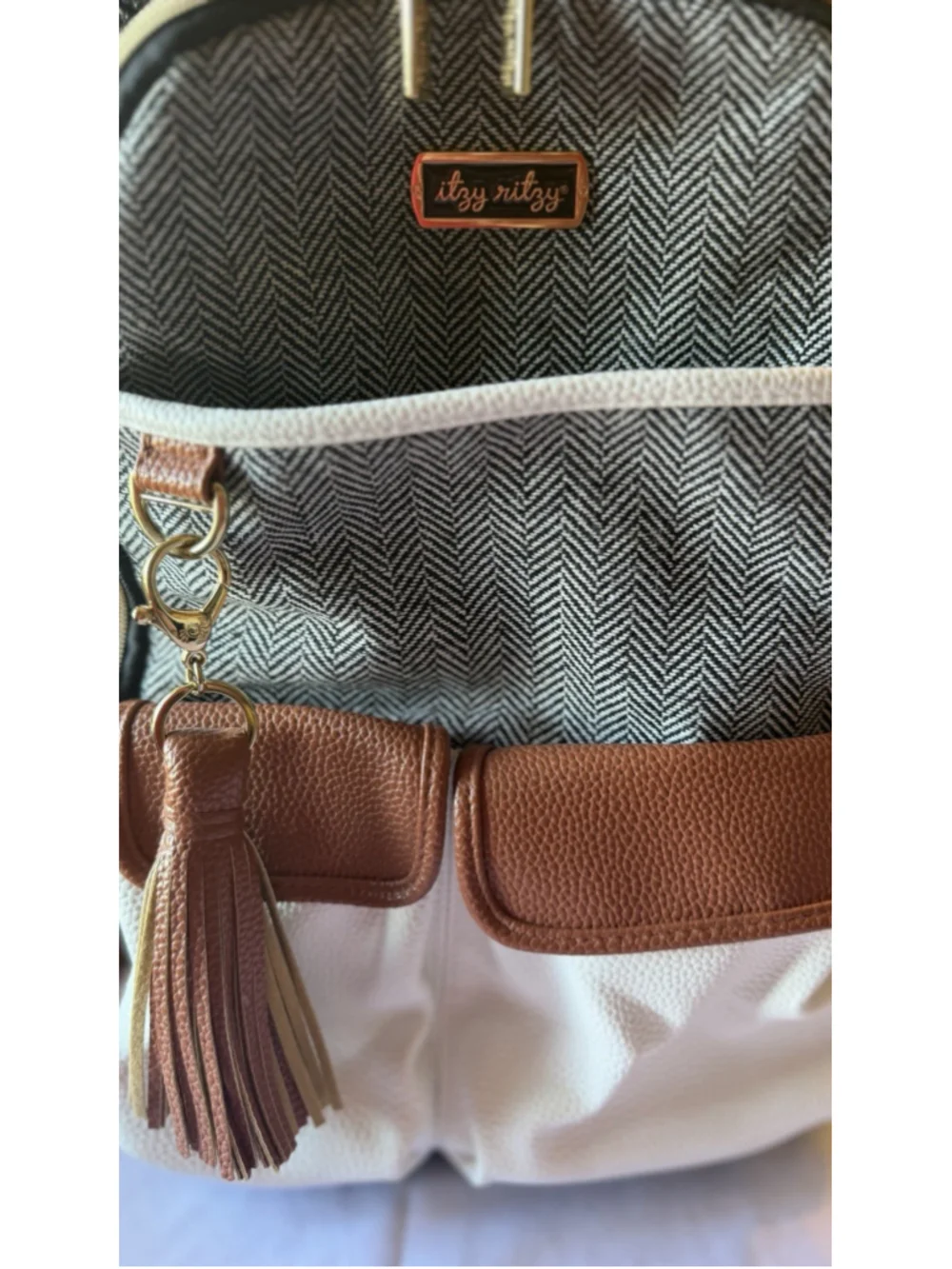 Itzy Ritzy Diaper Bag Large Boss Backpack Bottle Pocket Herringbone Coffee Cream